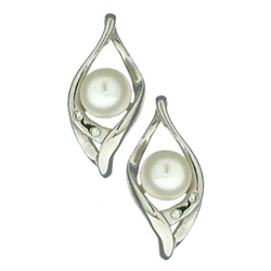 Click to view Pearl Earrings